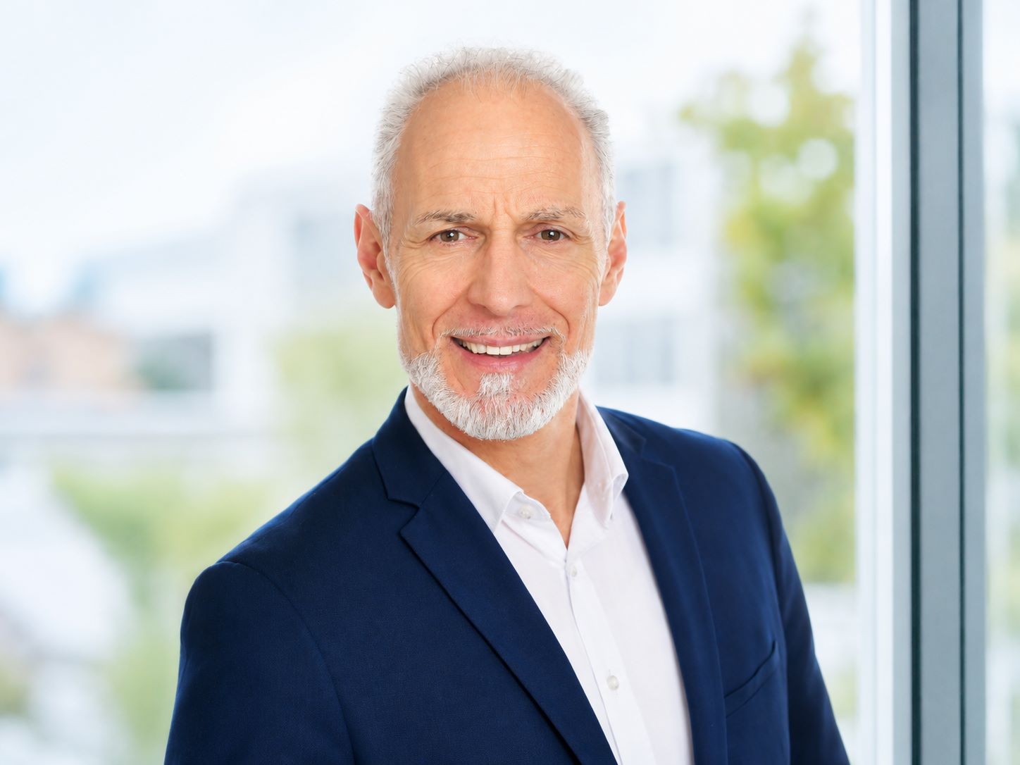 Olaf Bayer